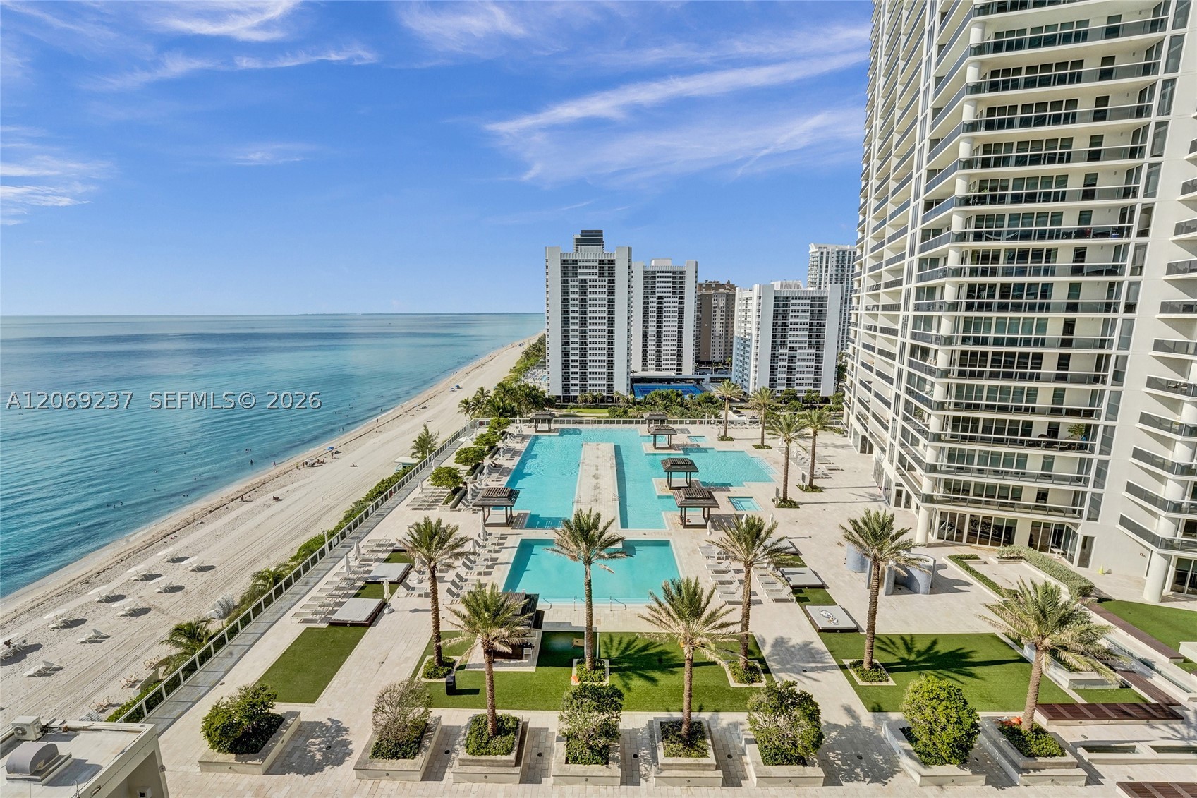 image Beach Club 258