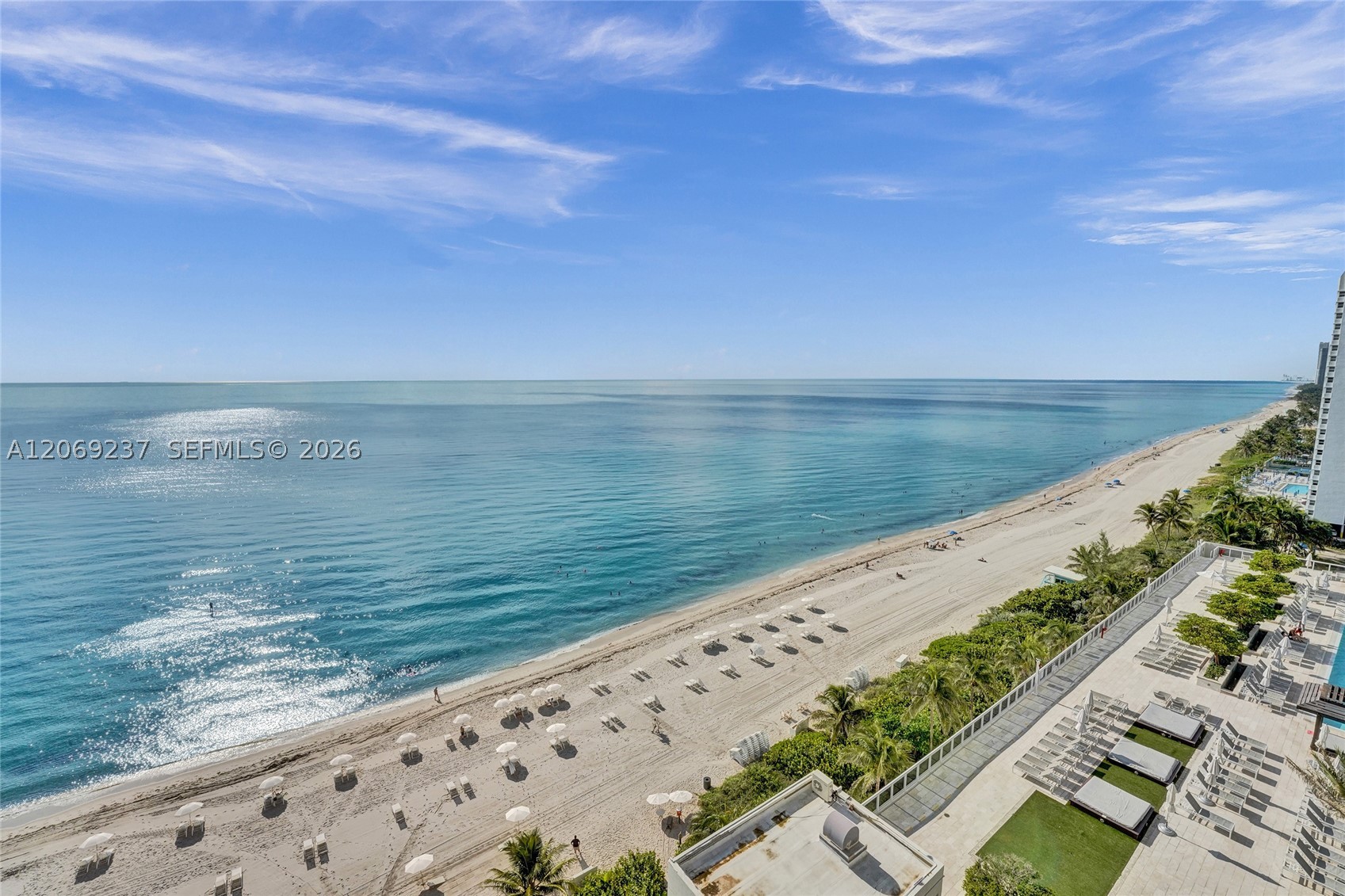 image Beach Club 261
