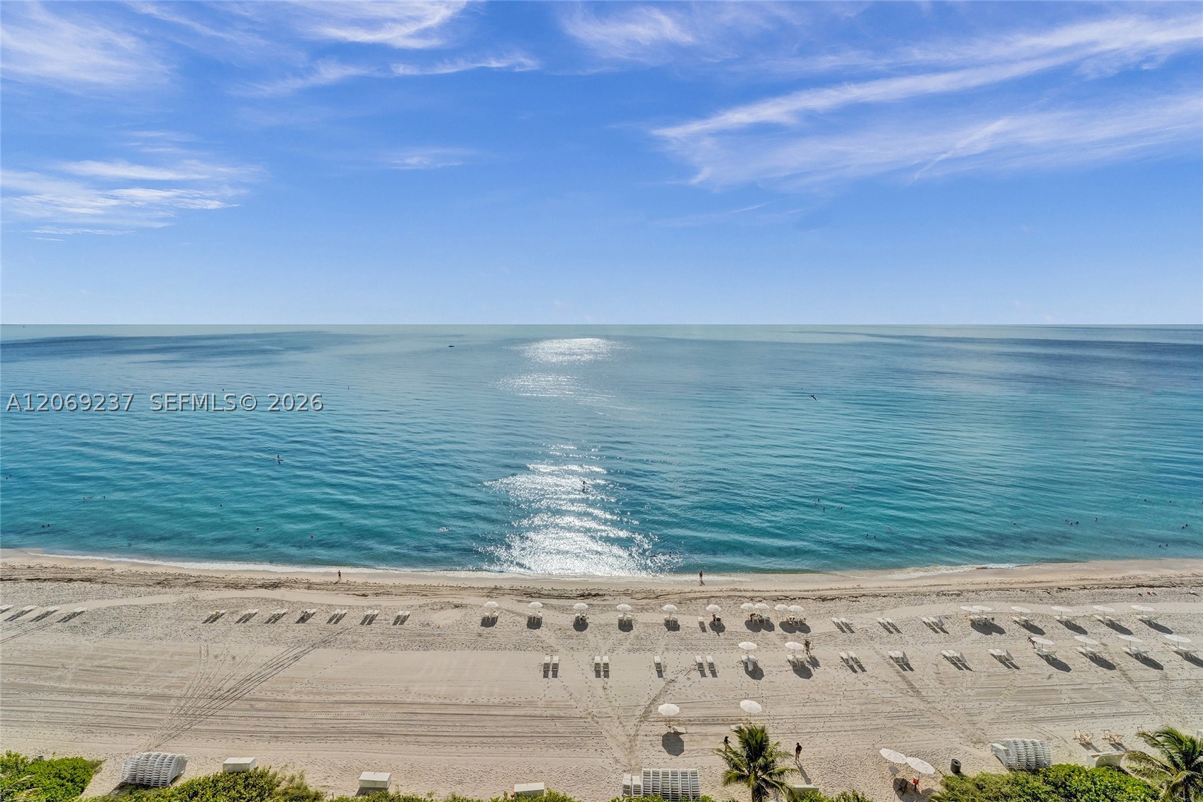 image Beach Club 262