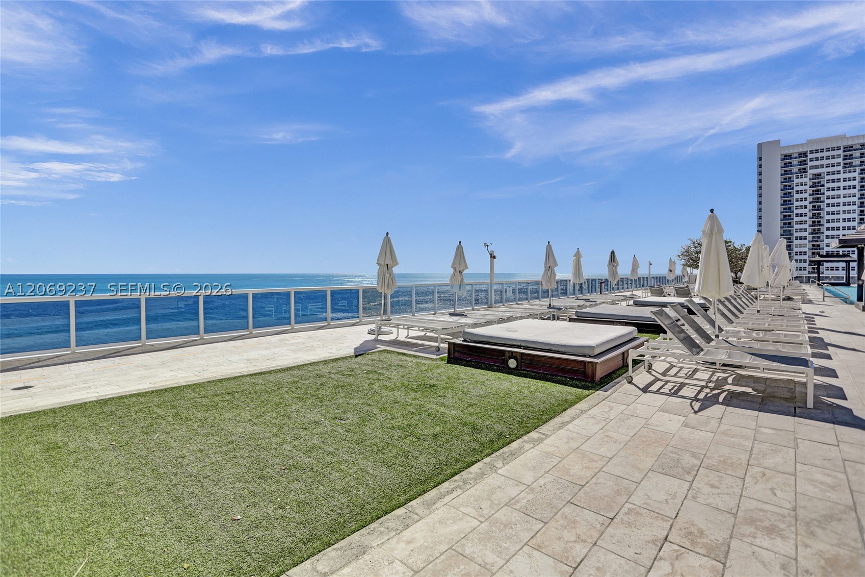 image Beach Club 265