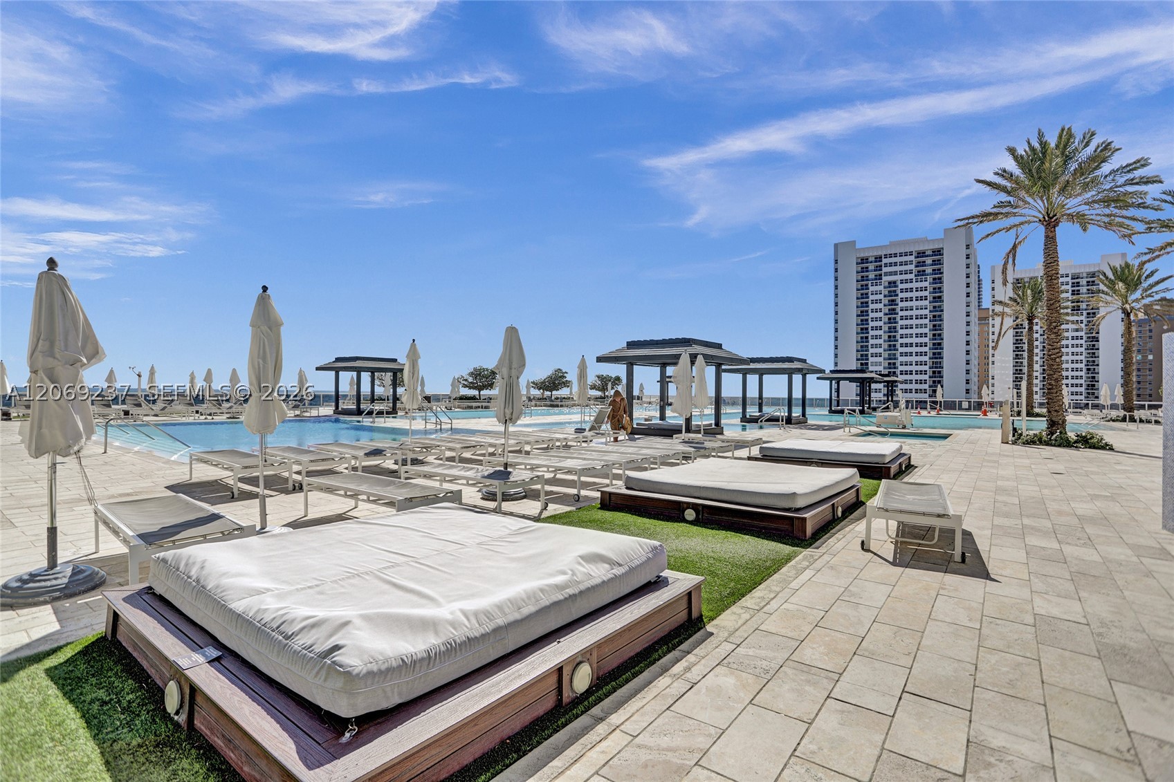 image Beach Club 269
