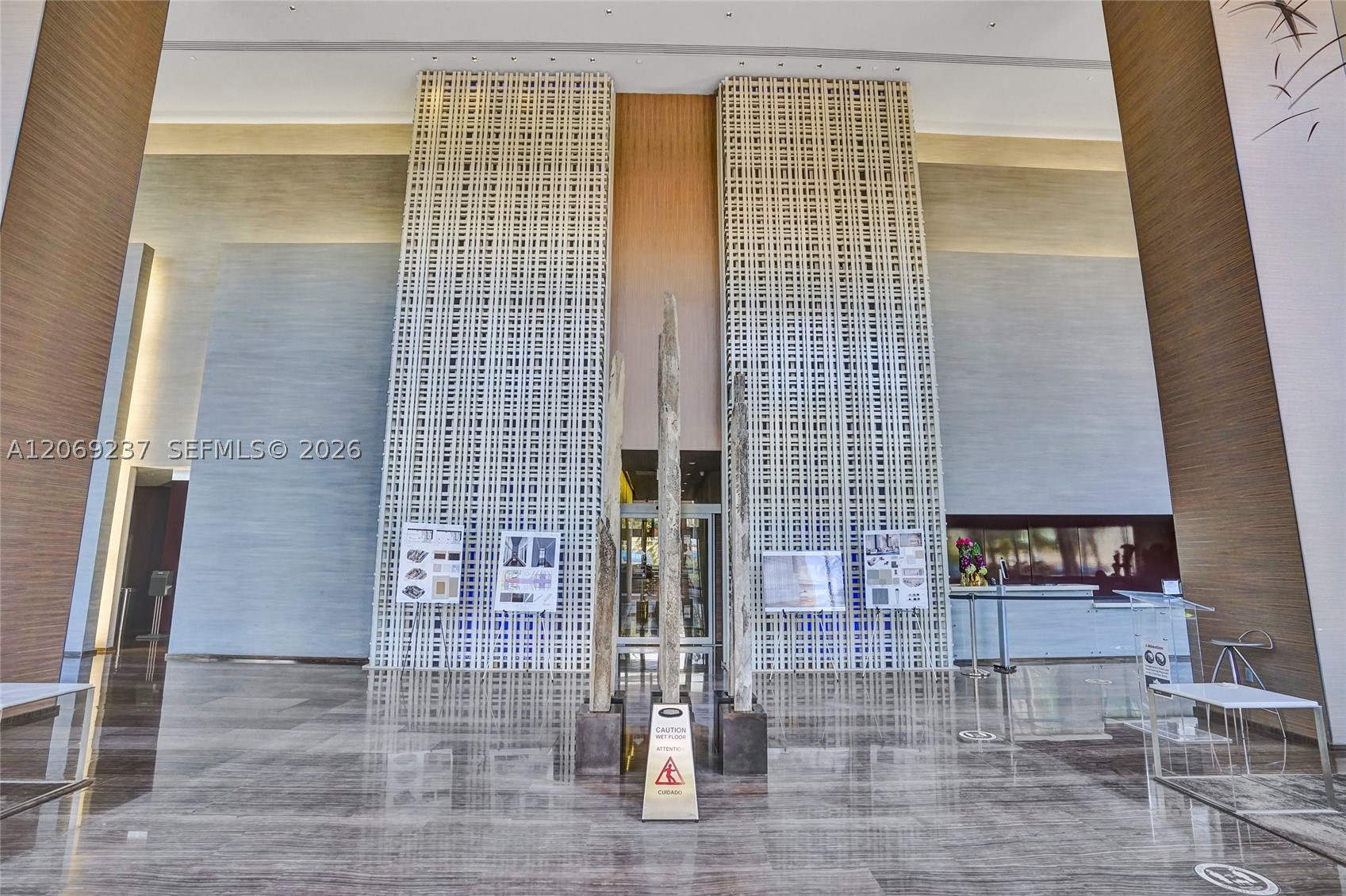 image Beach Club 280