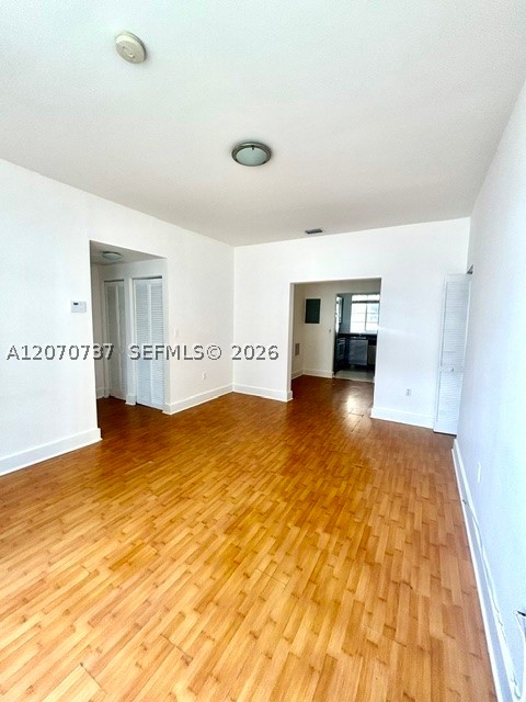 1000 Meridian Ave #18