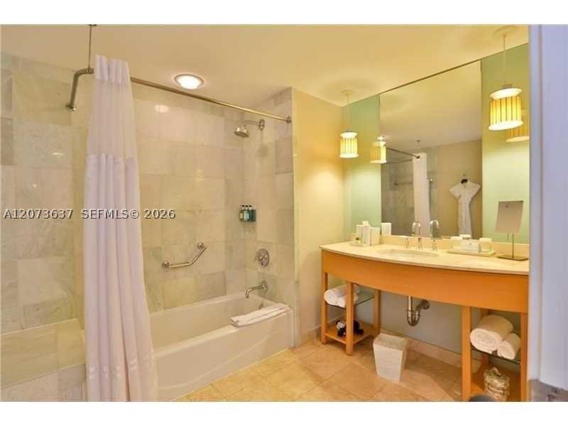 18683 Collins Ave #1709 Sunny Isles Beach, FL 33160