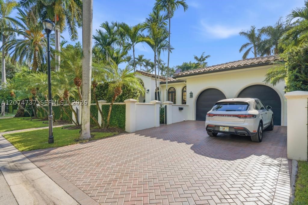 2532 NW Lake Ave Miami Beach, FL 33140