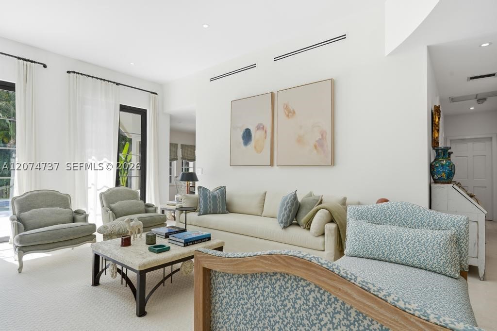 2532 NW Lake Ave Miami Beach, FL 33140