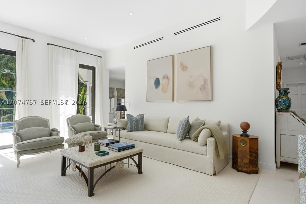 2532 NW Lake Ave Miami Beach, FL 33140