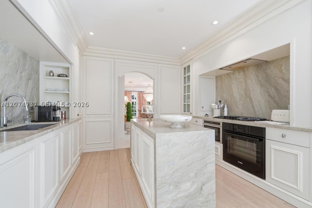 2532 NW Lake Ave Miami Beach, FL 33140