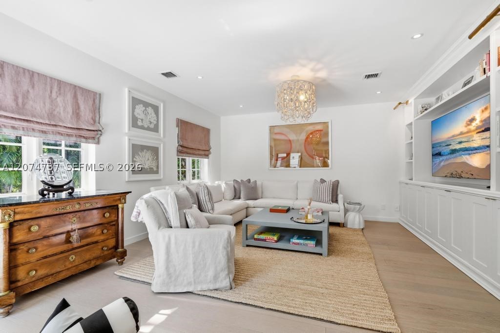 2532 NW Lake Ave Miami Beach, FL 33140