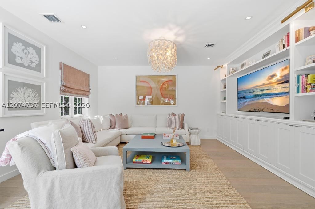 2532 NW Lake Ave Miami Beach, FL 33140
