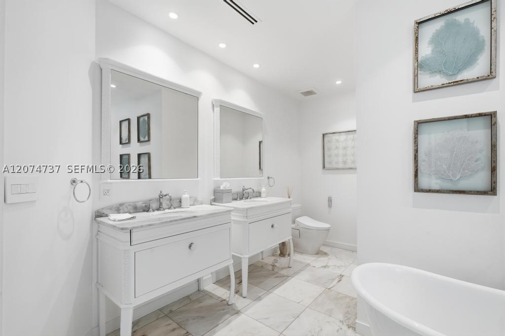 2532 NW Lake Ave Miami Beach, FL 33140