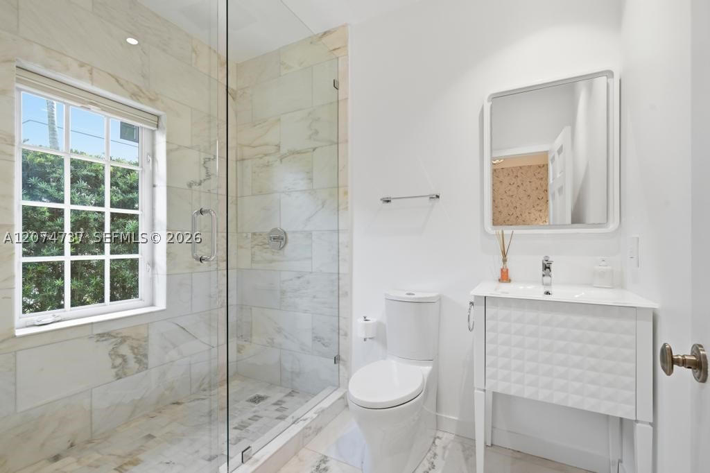 2532 NW Lake Ave Miami Beach, FL 33140