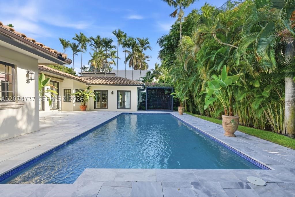 2532 NW Lake Ave Miami Beach, FL 33140