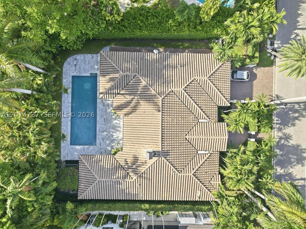 2532 NW Lake Ave Miami Beach, FL 33140