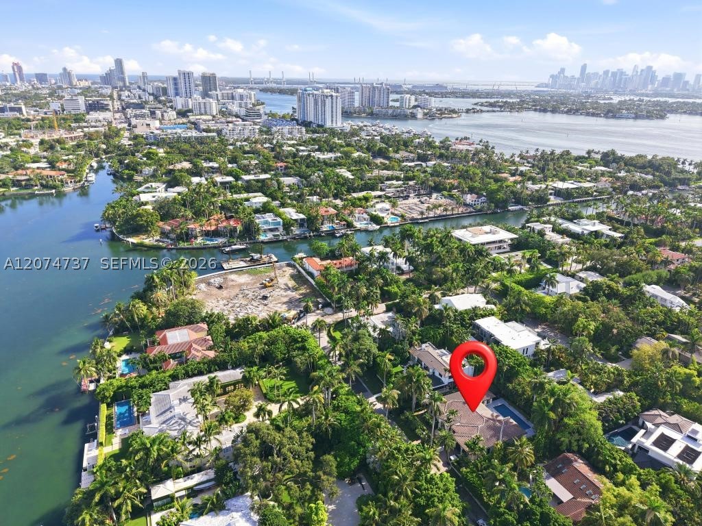 2532 NW Lake Ave Miami Beach, FL 33140