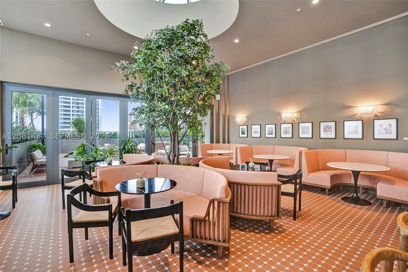 11 NE 6th #1403 Miami, FL 33132