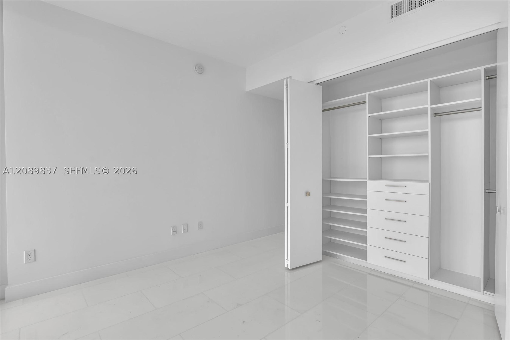 image Jade Signature20