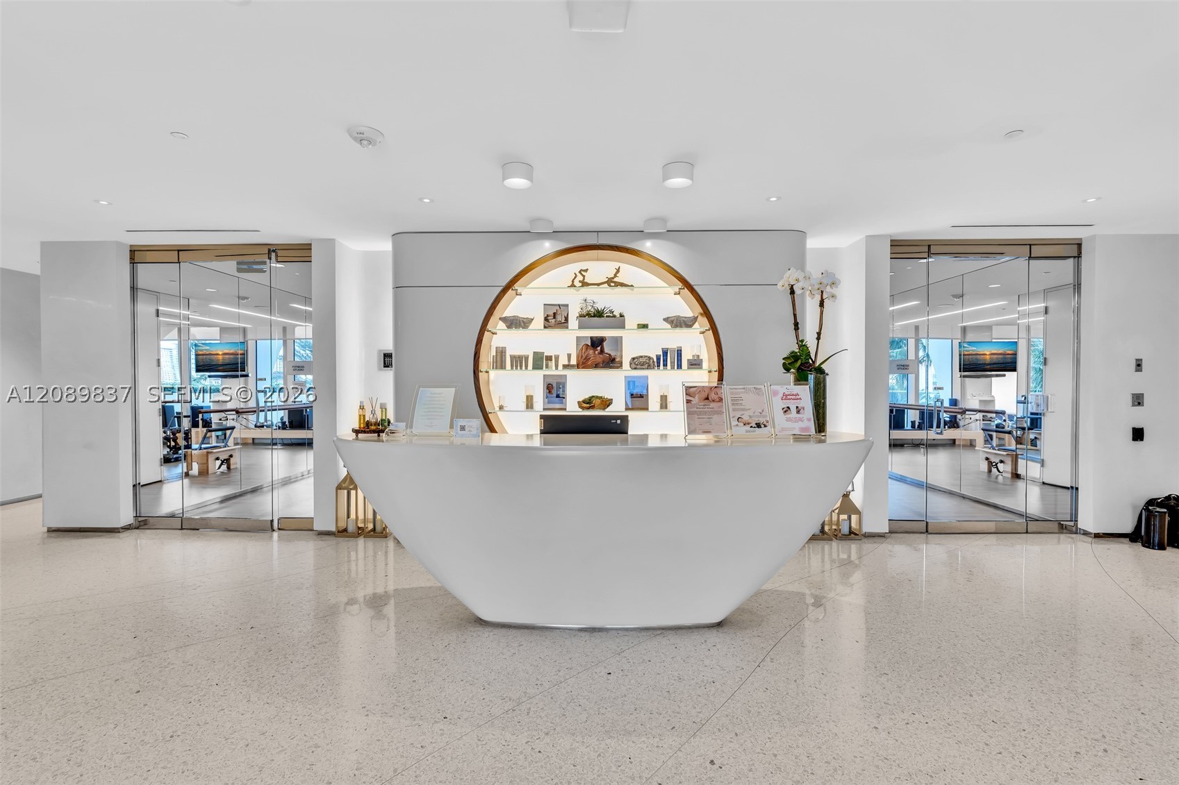 image Jade Signature31