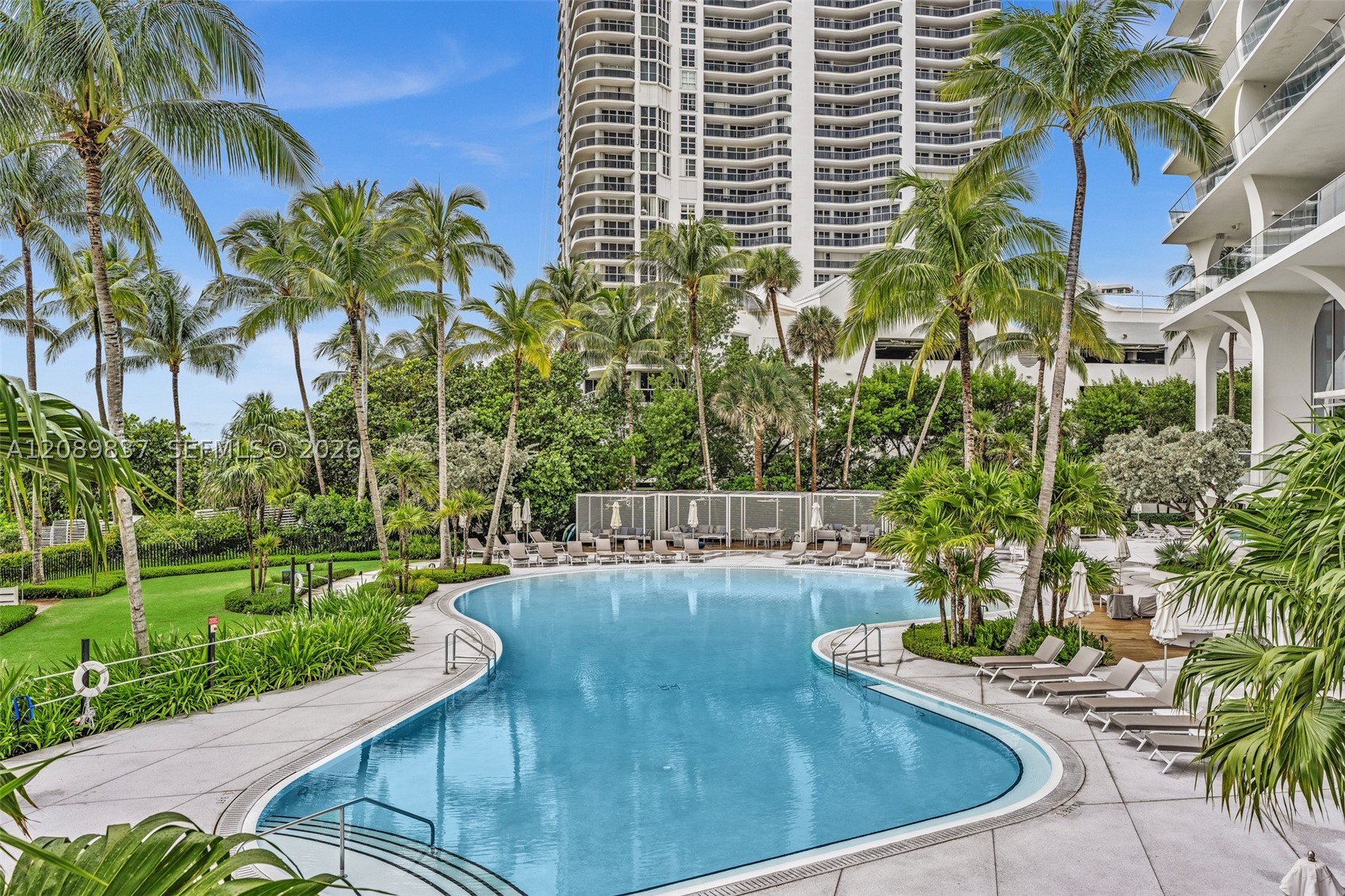 image Jade Signature34