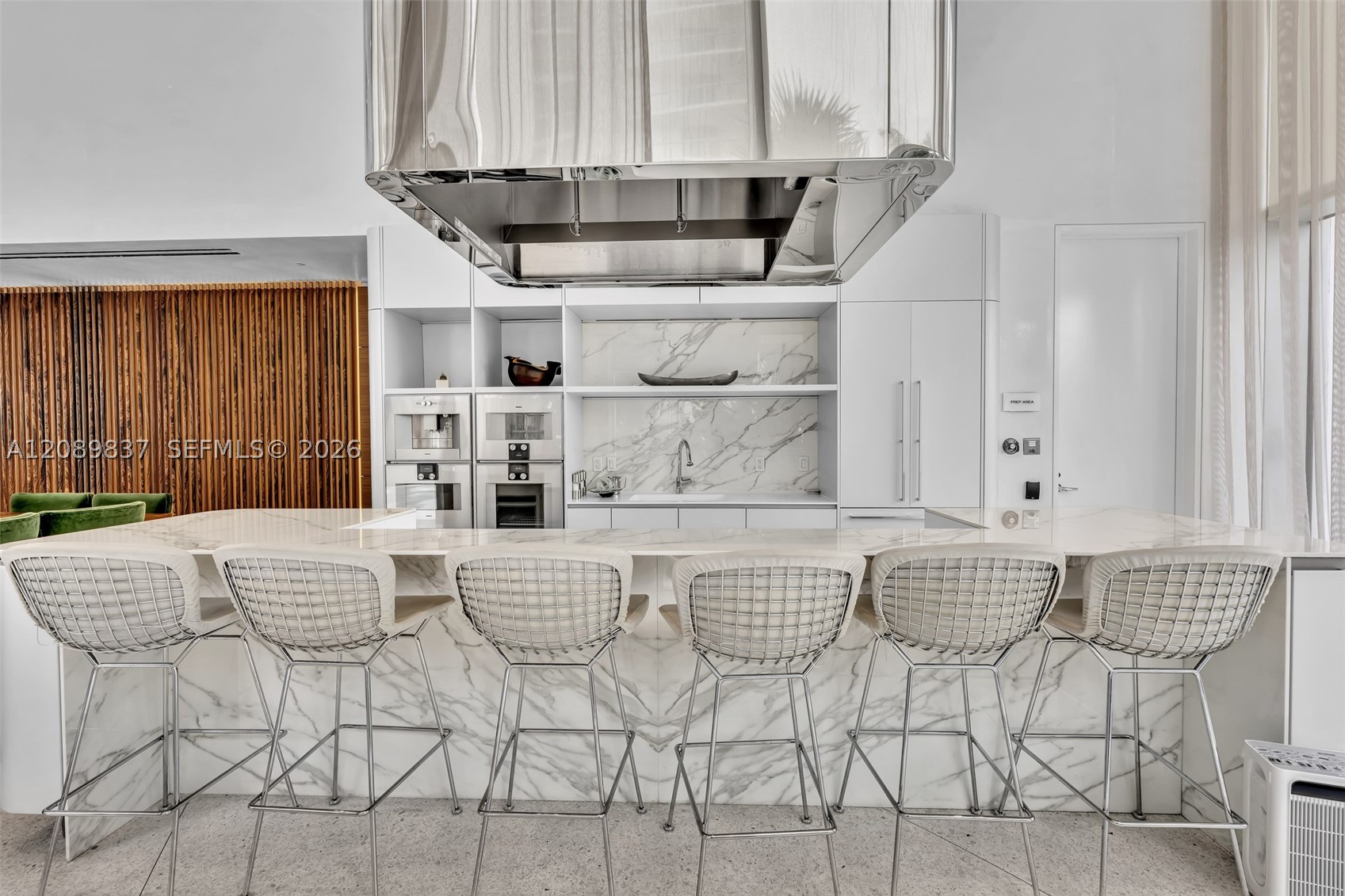 image Jade Signature38