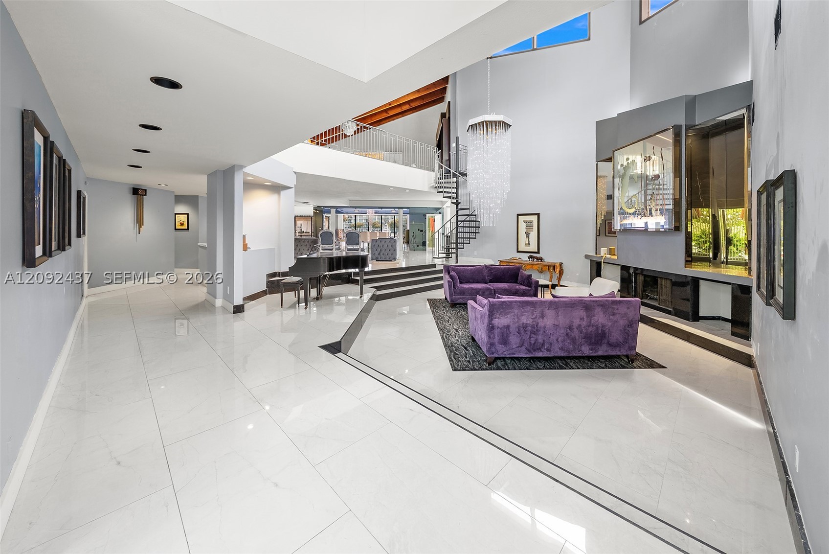 507 Palm Dr Hallandale Beach, FL 33009