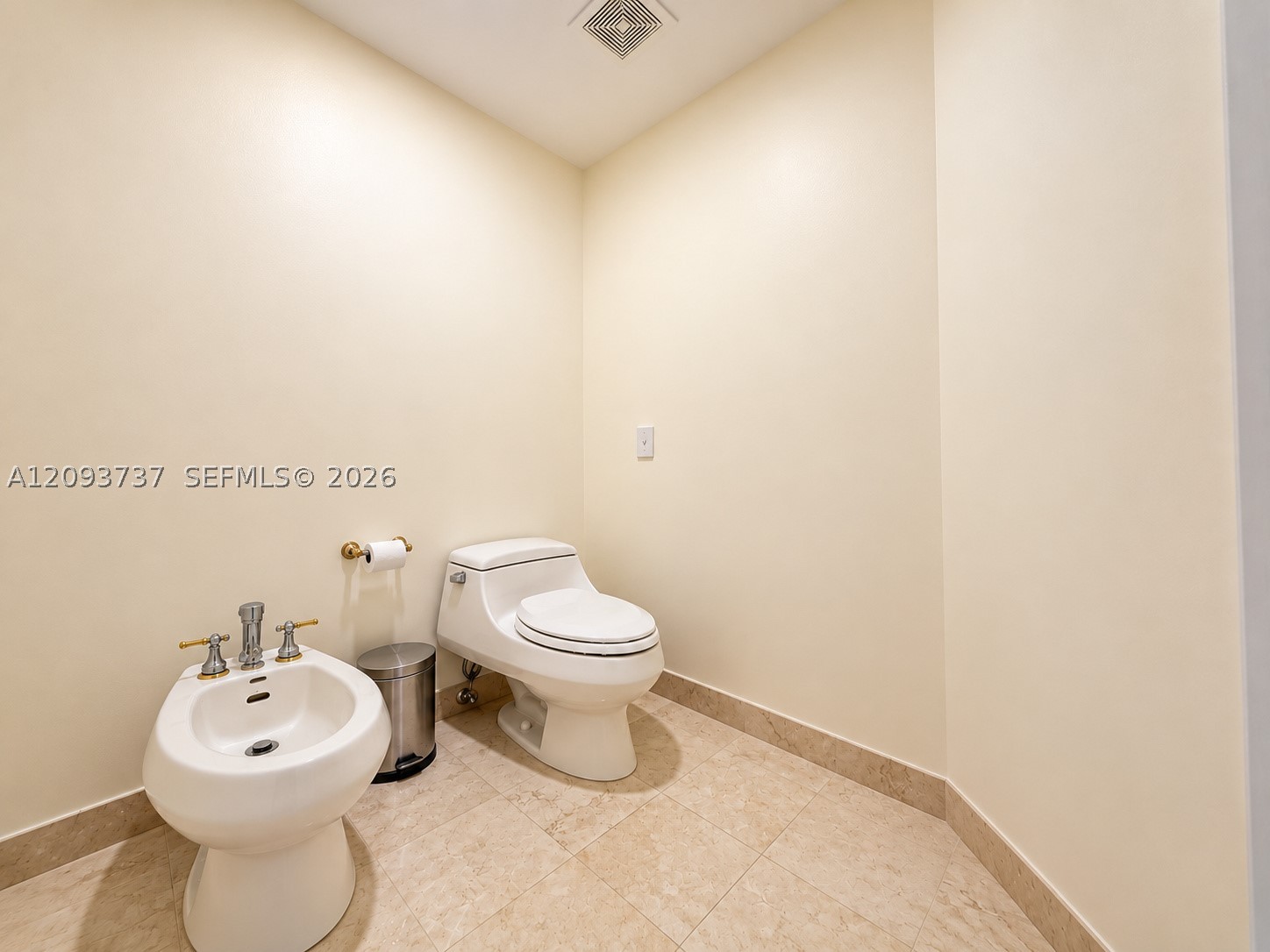 799 Crandon Blvd #202 Key Biscayne, FL 33149