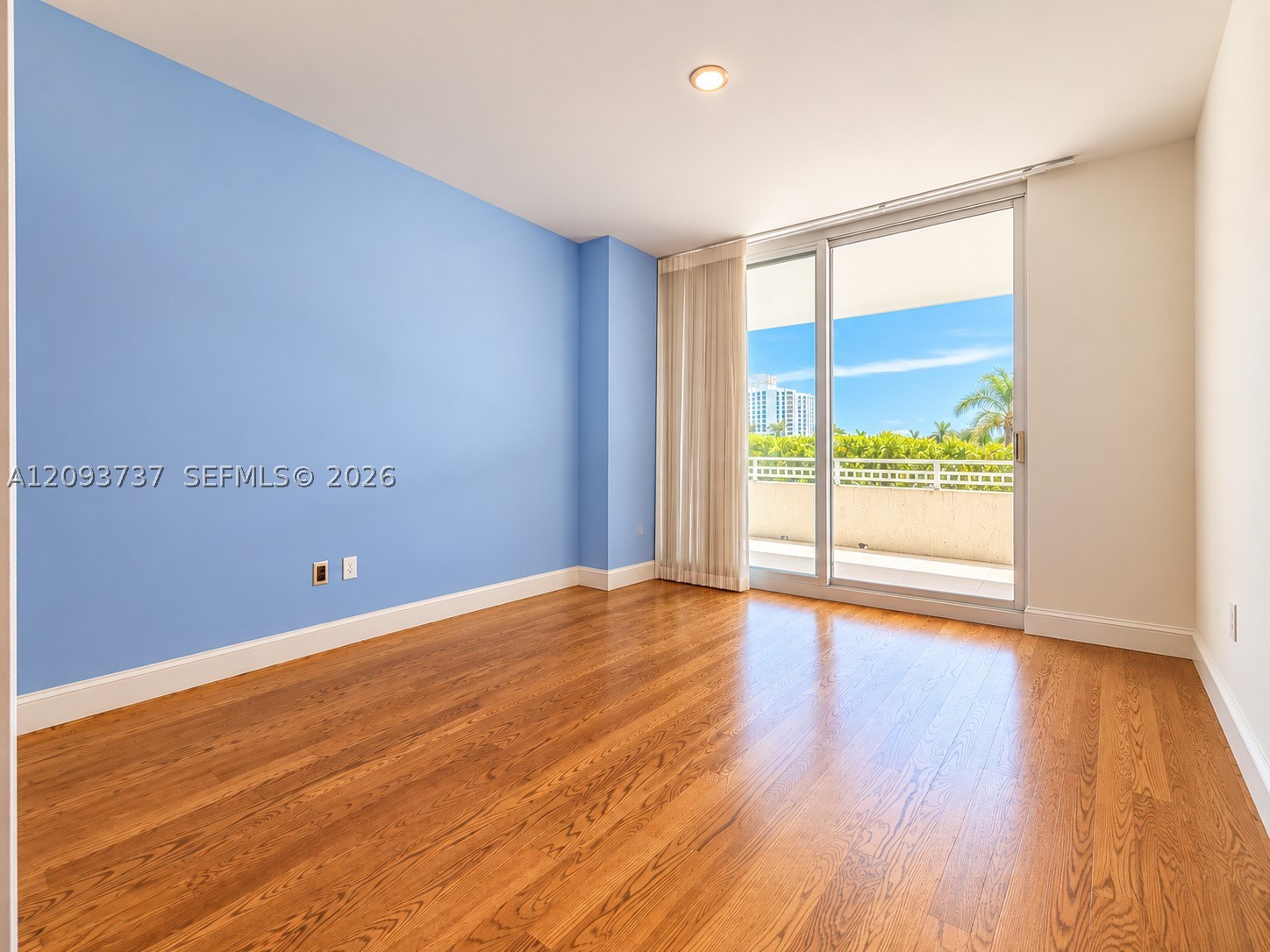 799 Crandon Blvd #202 Key Biscayne, FL 33149