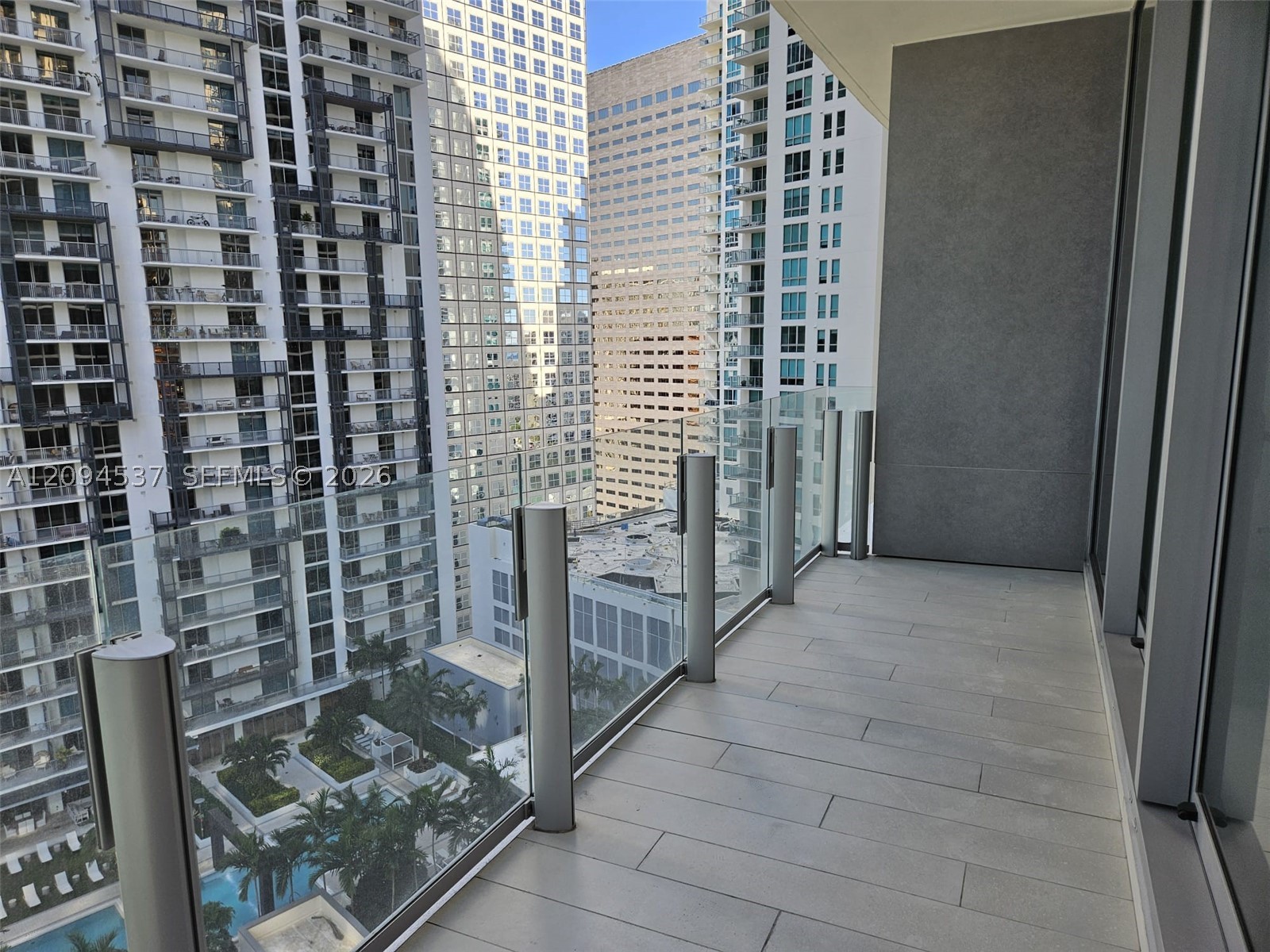 image Aston Martin Residences16