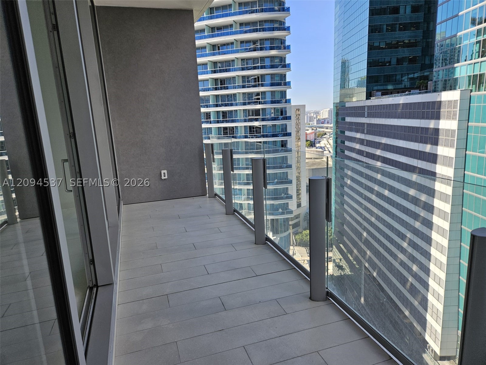 image Aston Martin Residences17