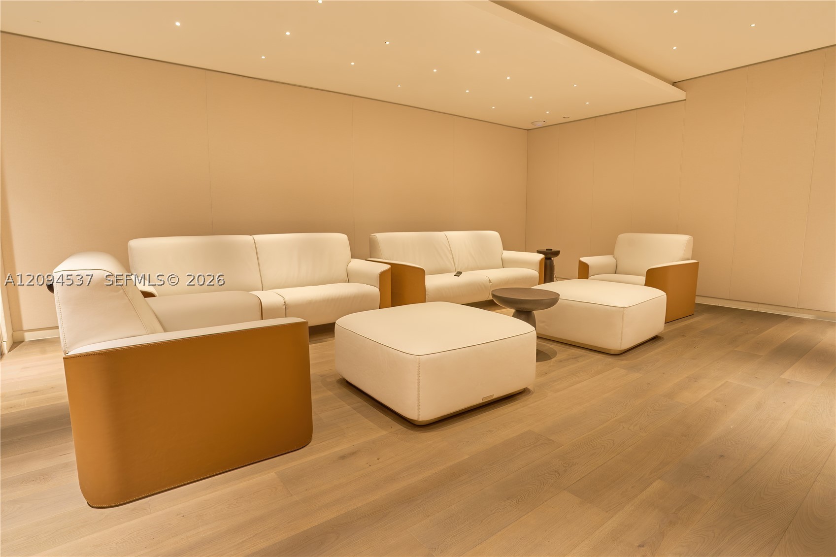 image Aston Martin Residences25