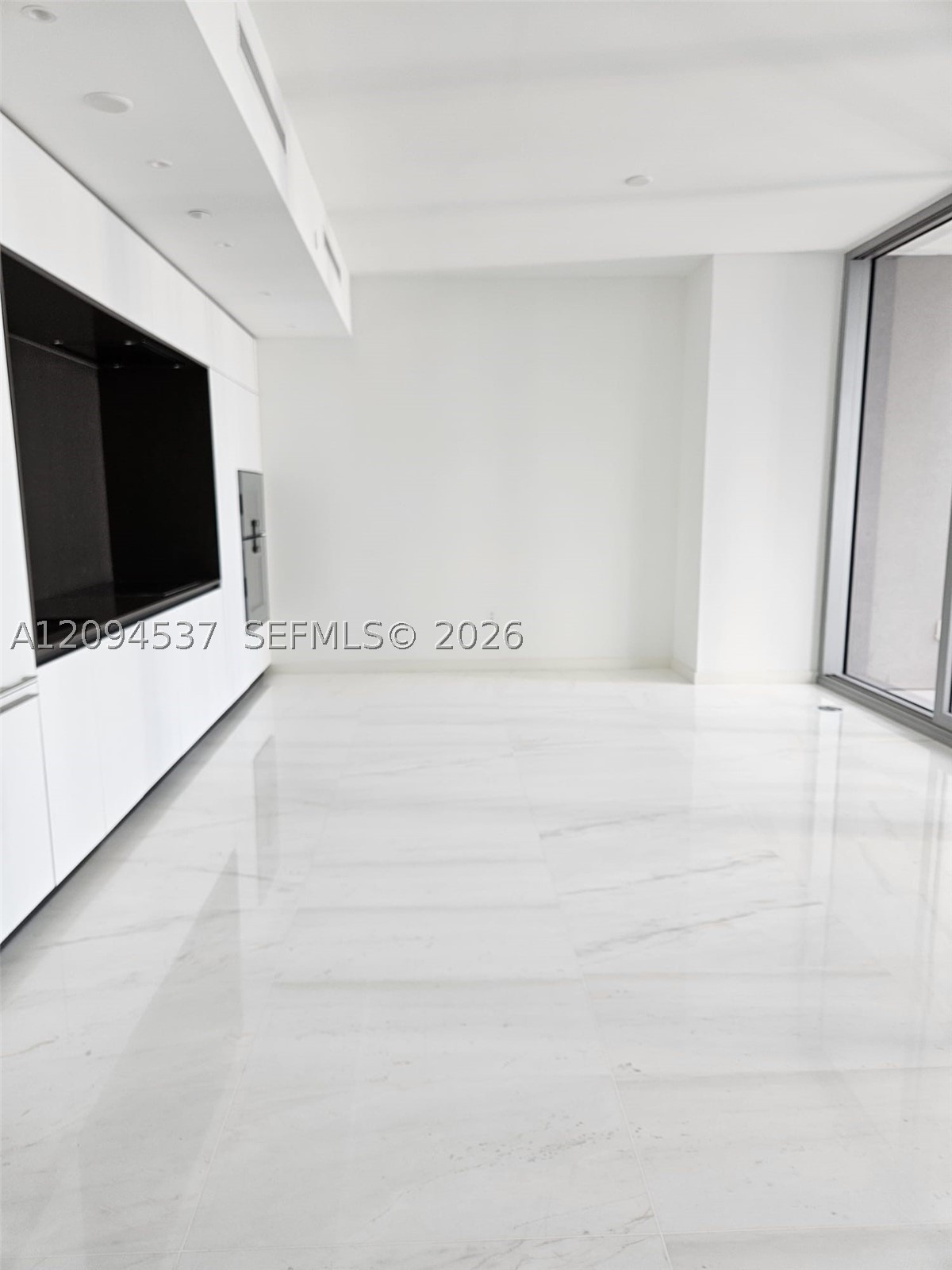 image Aston Martin Residences6