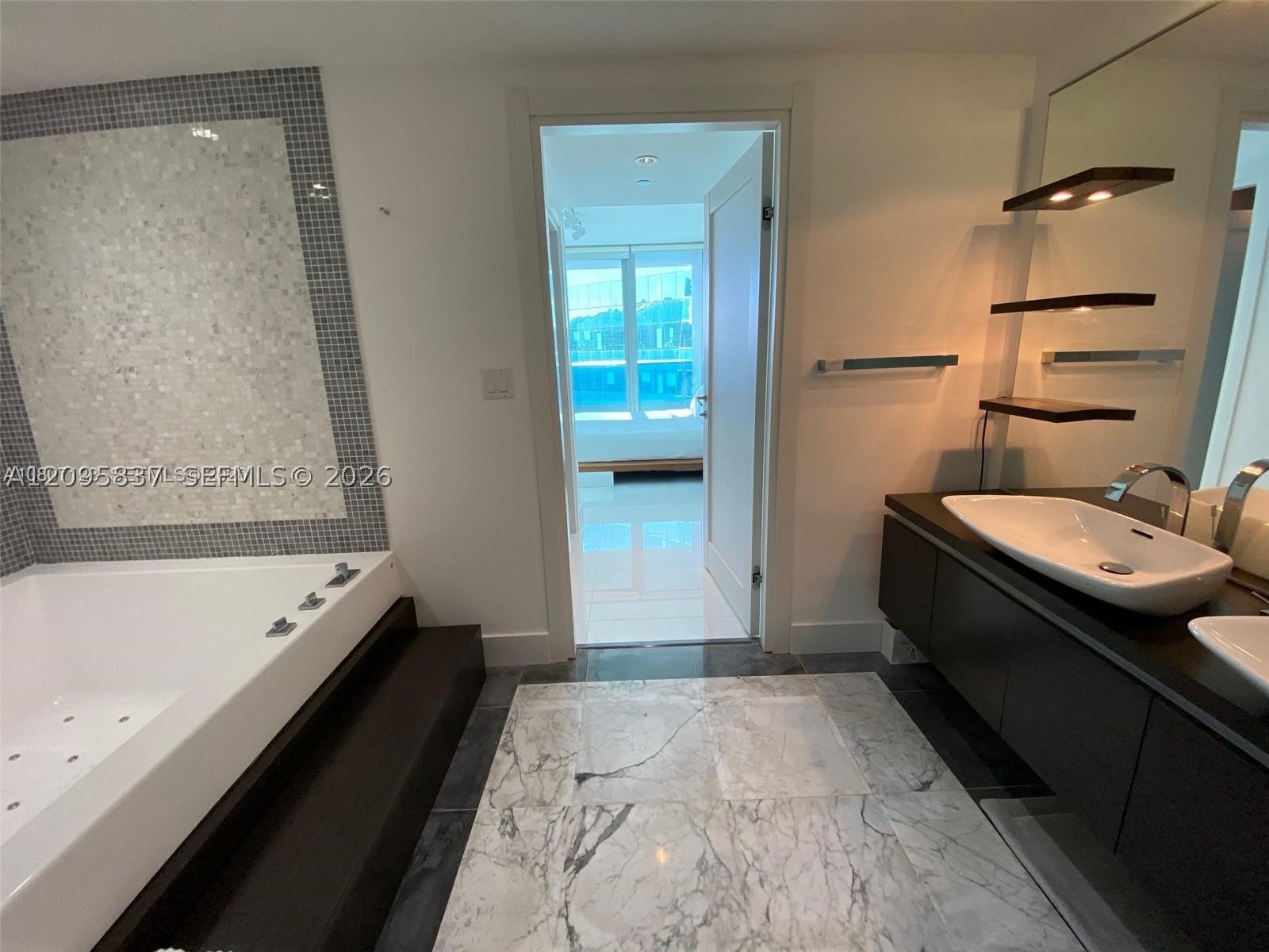 image Epic Residences16