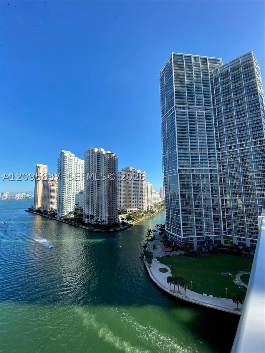 image Epic Residences26