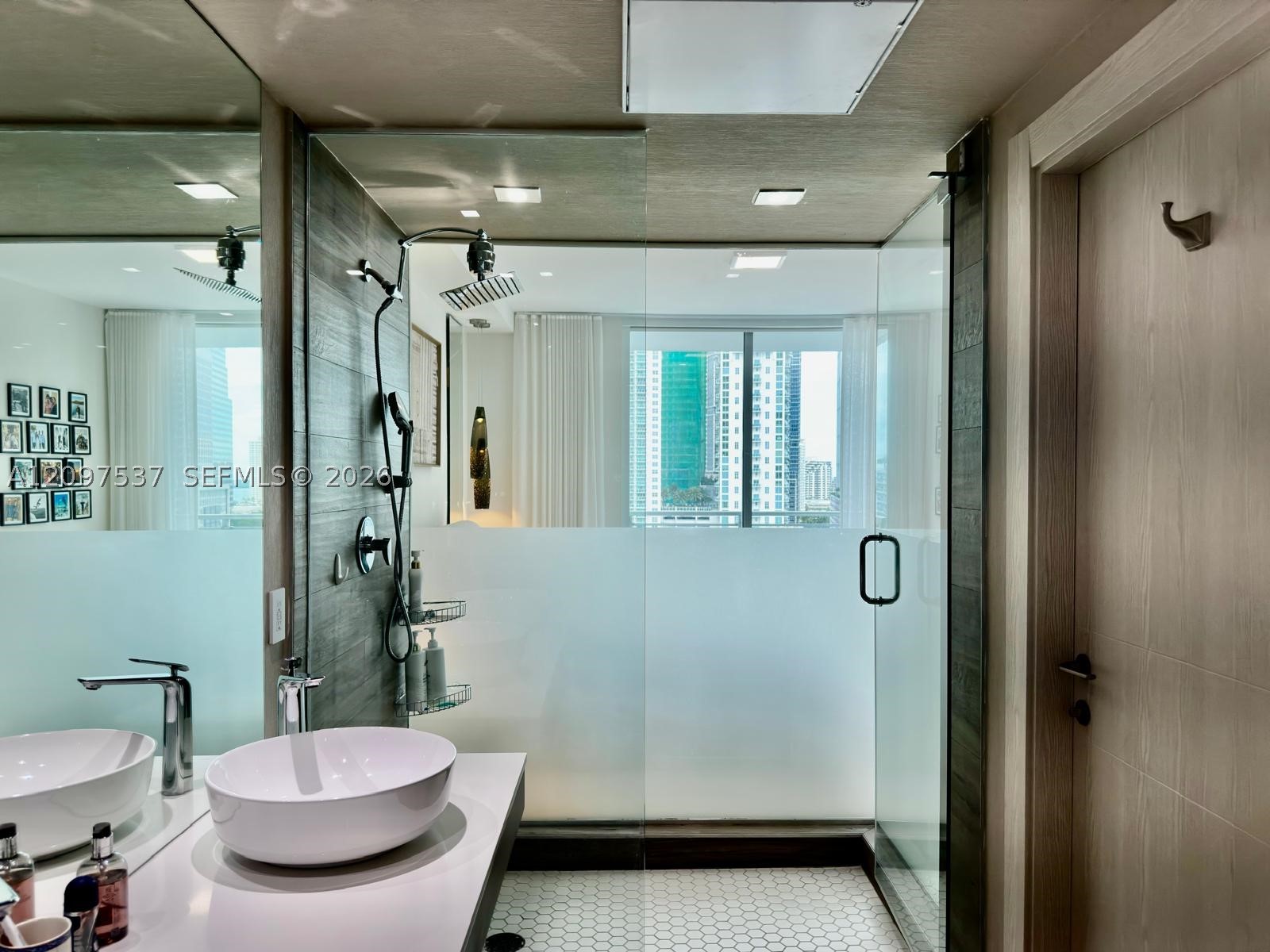 Undisclosed Address Miami, FL 33130