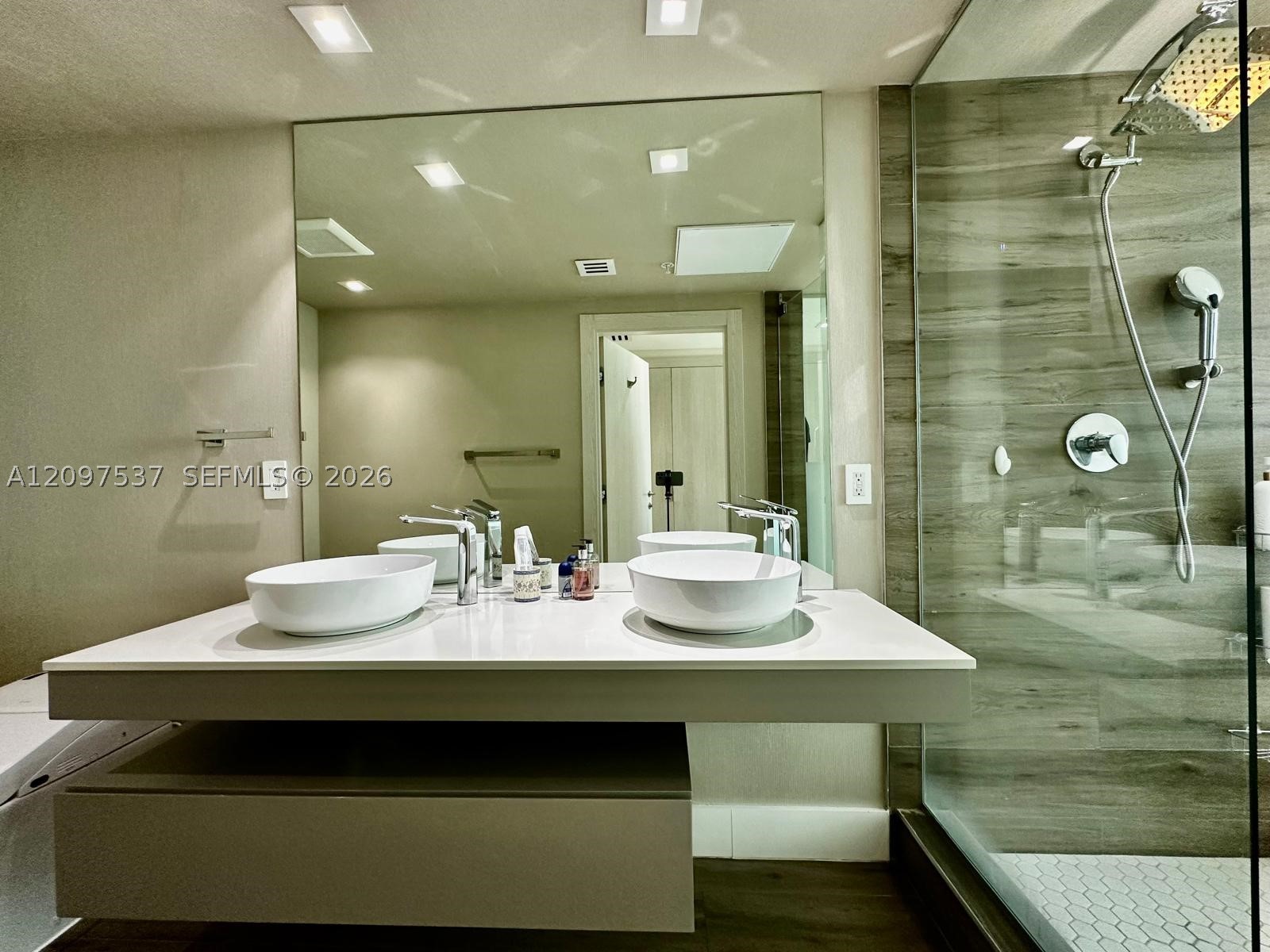 Undisclosed Address Miami, FL 33130