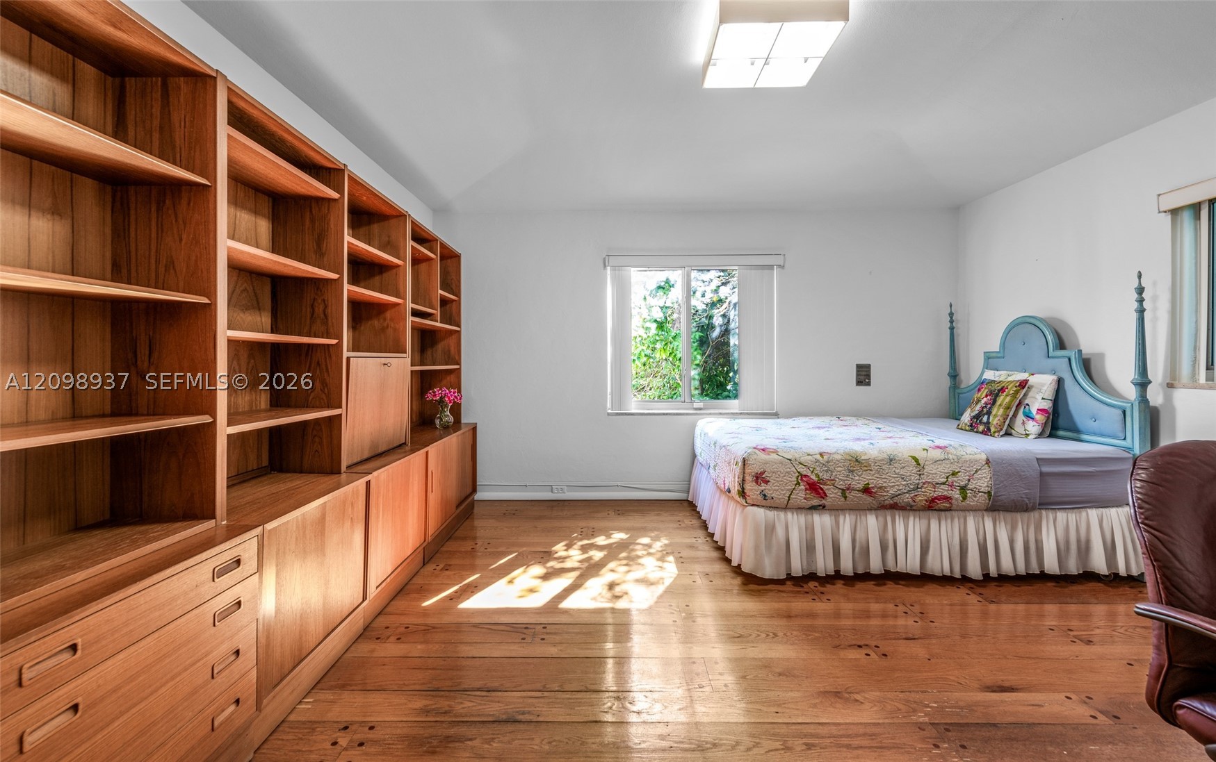 6415 Pine Tree Dr Cir Miami Beach, FL 33141