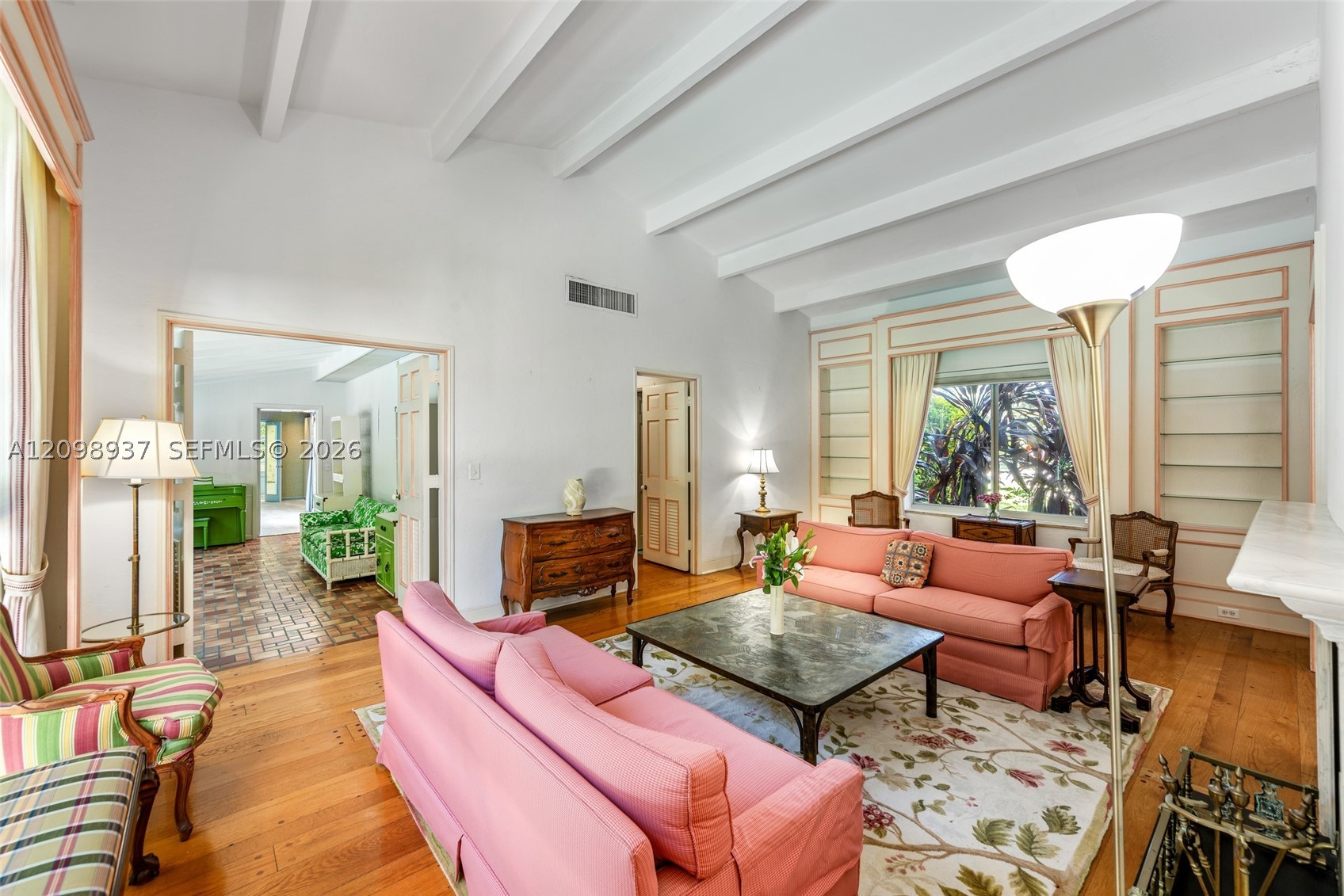 6415 Pine Tree Dr Cir Miami Beach, FL 33141