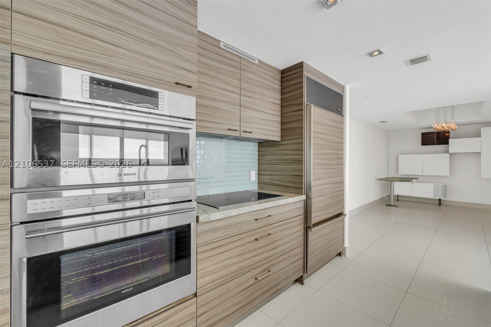 image Icon Brickell I11