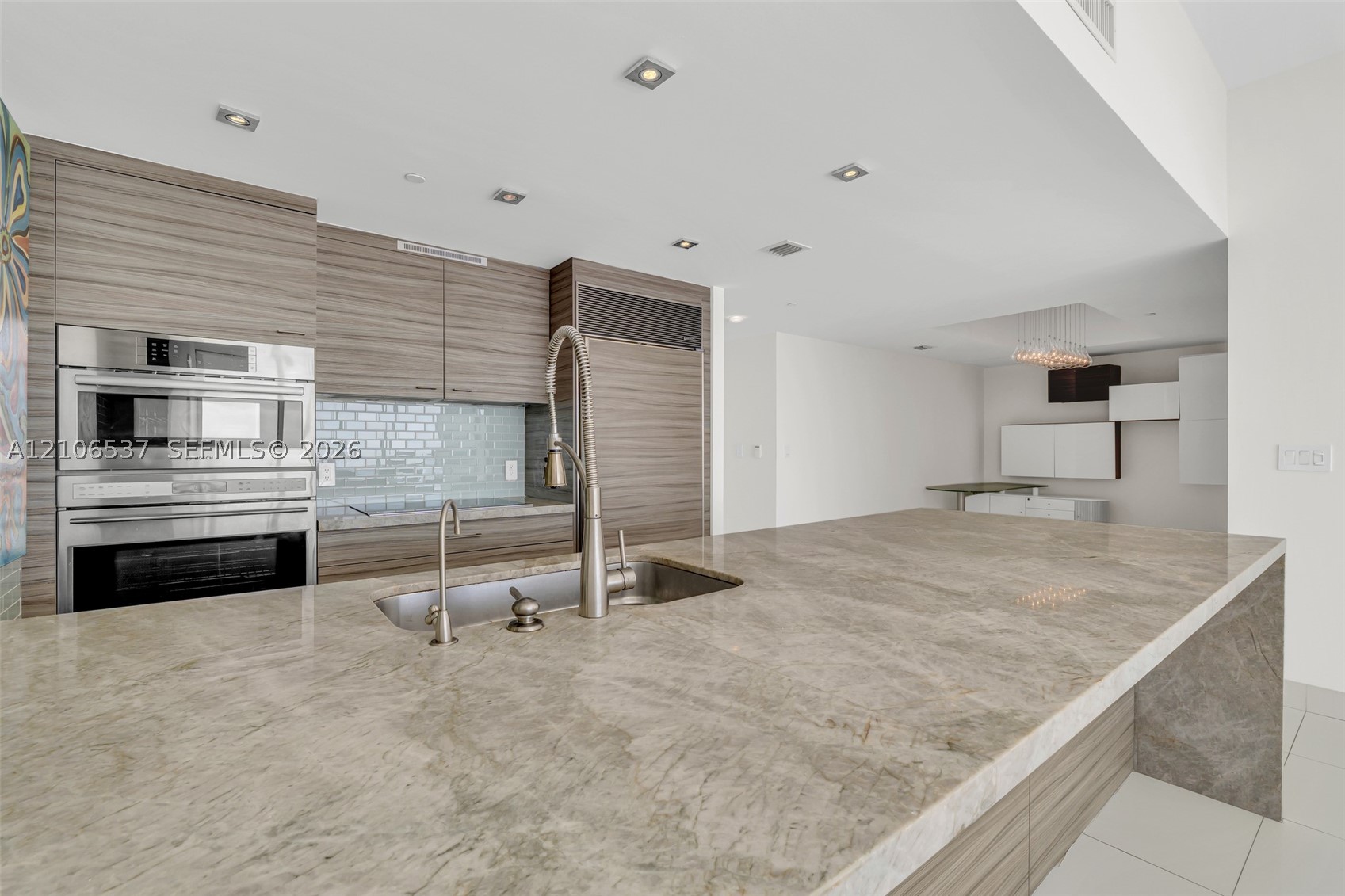 image Icon Brickell I13