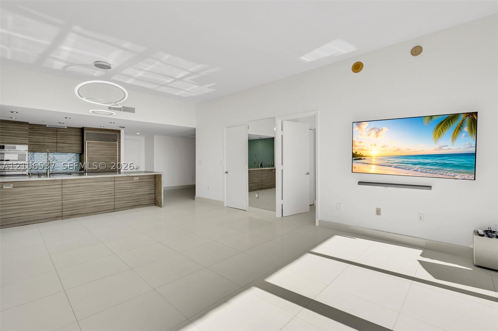 image Icon Brickell I18