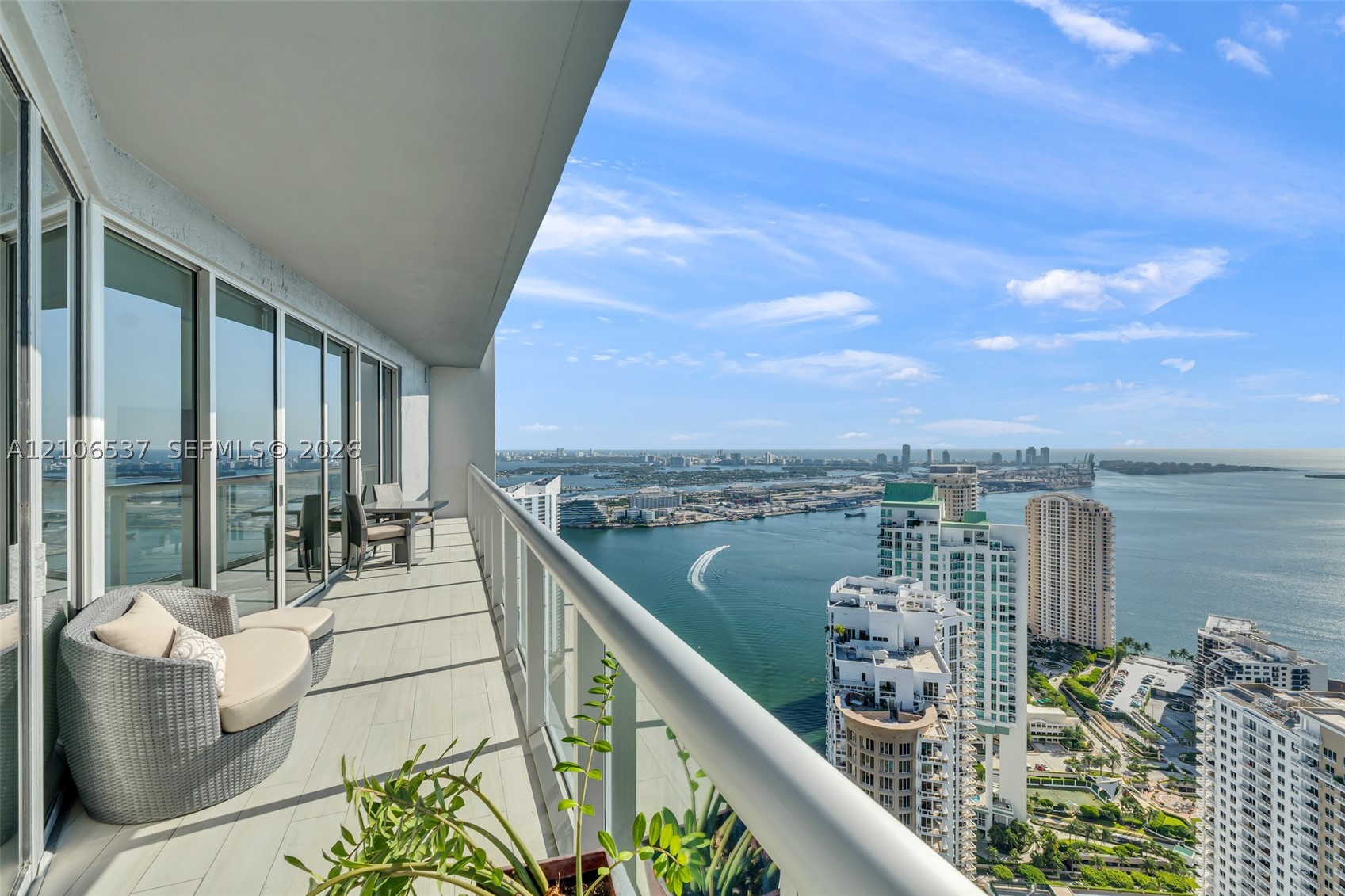 image Icon Brickell I22