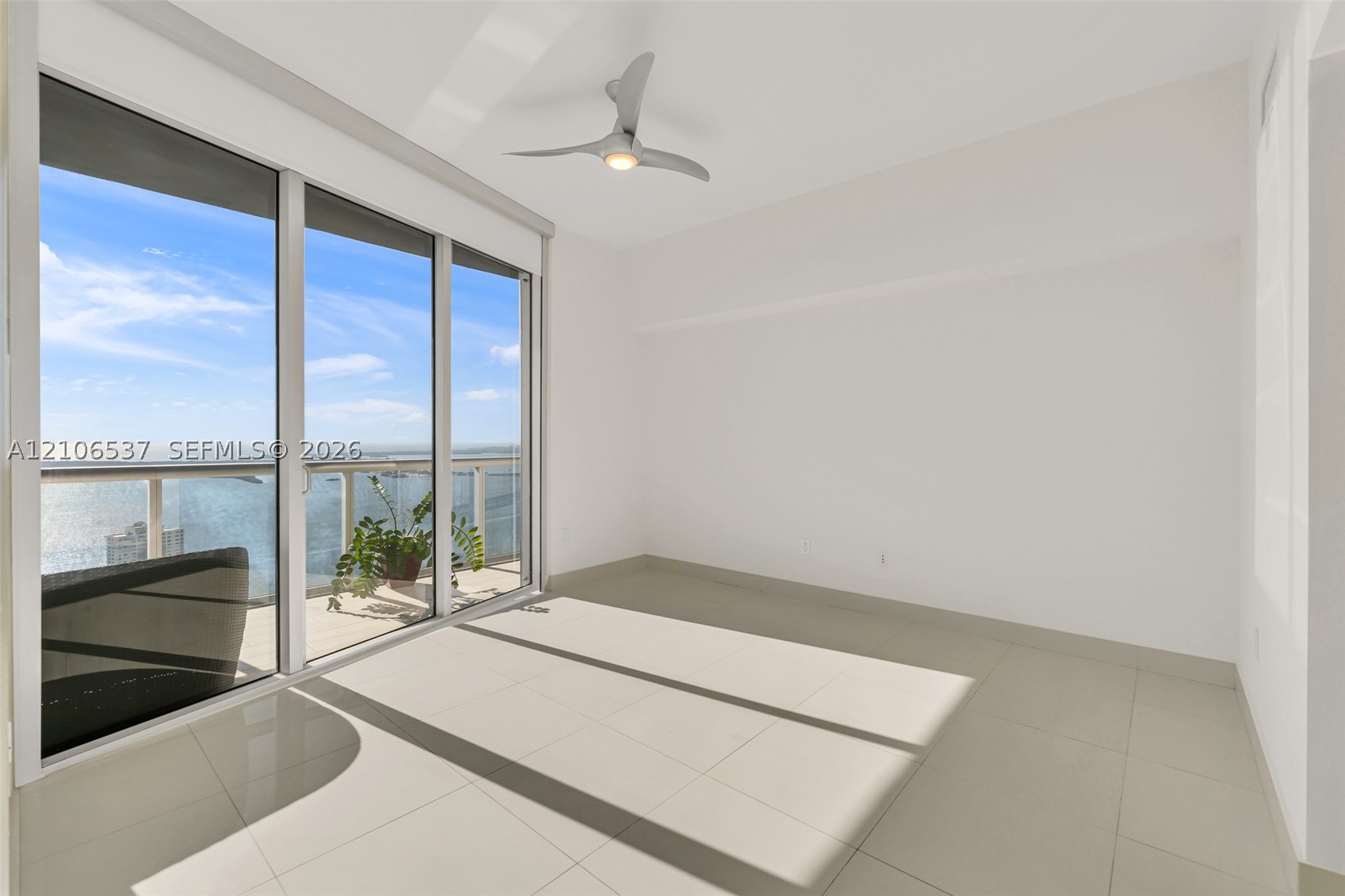 image Icon Brickell I25