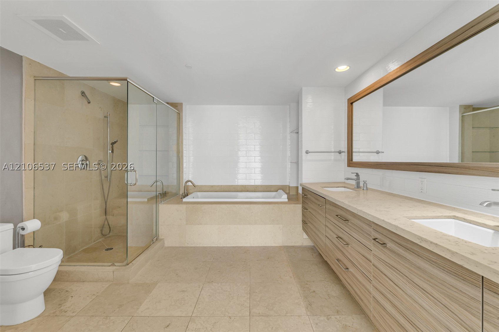 image Icon Brickell I30