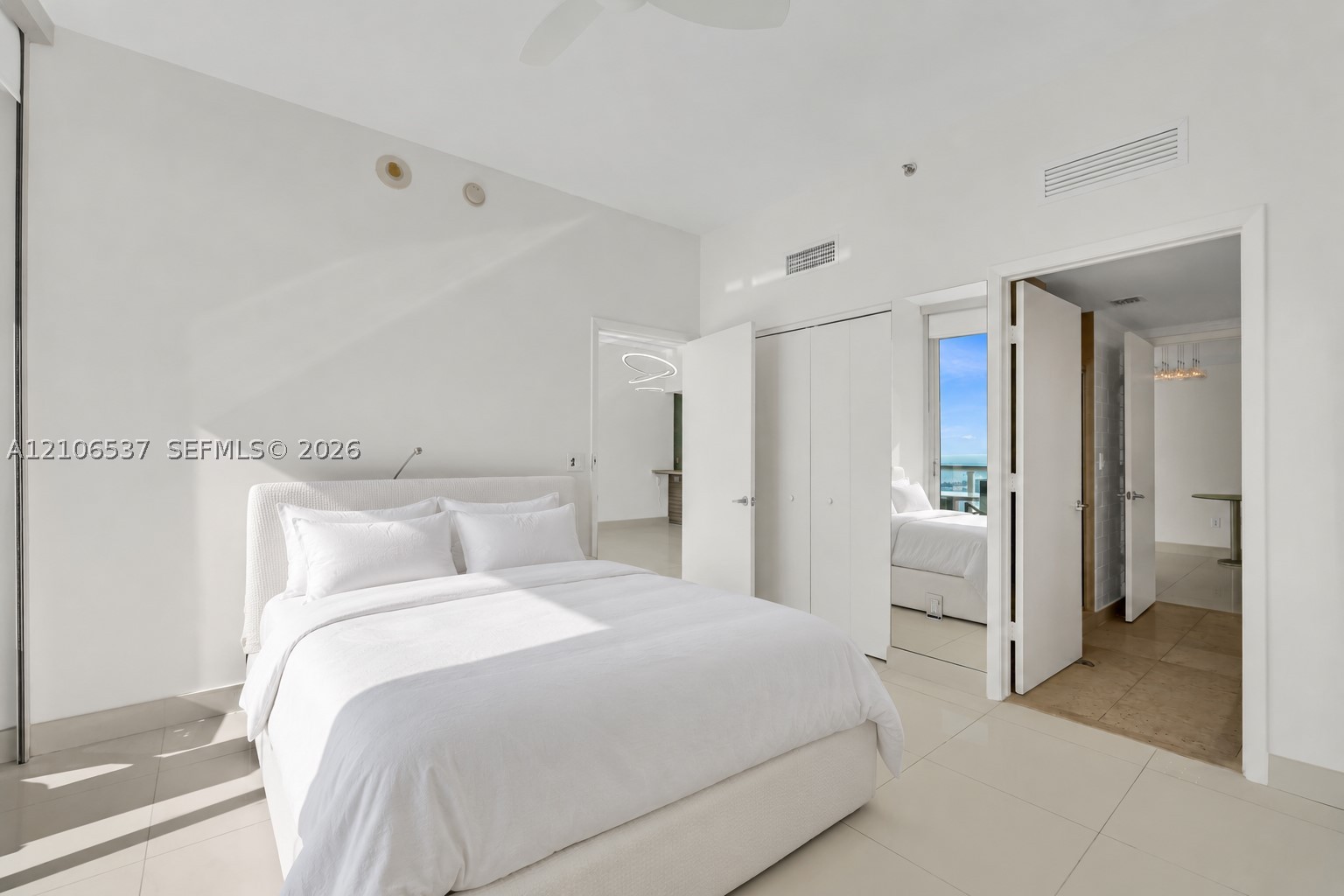image Icon Brickell I35