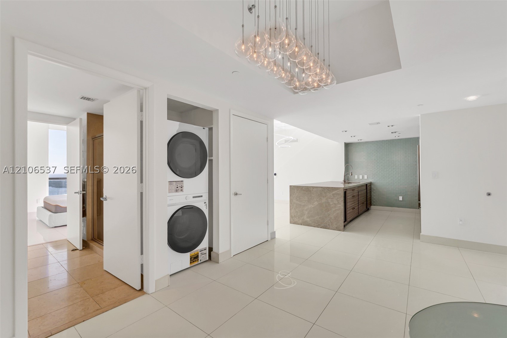 image Icon Brickell I8