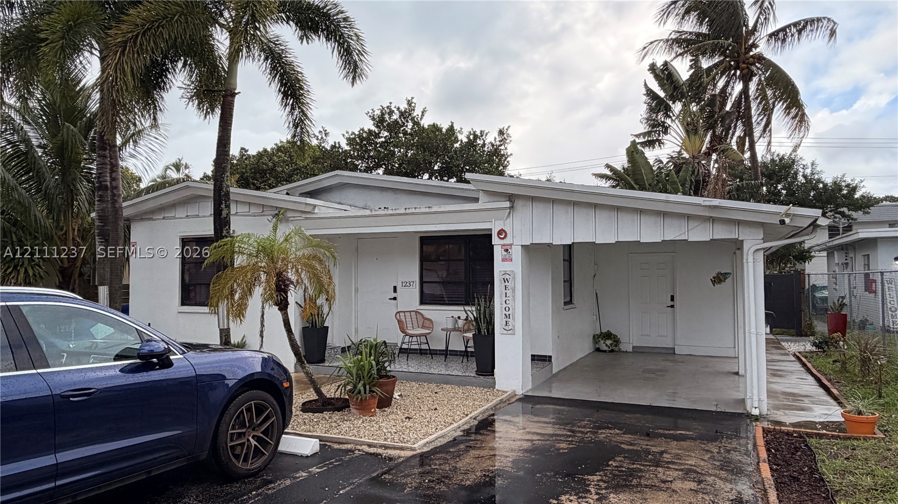 1237 NE 14th Ave
