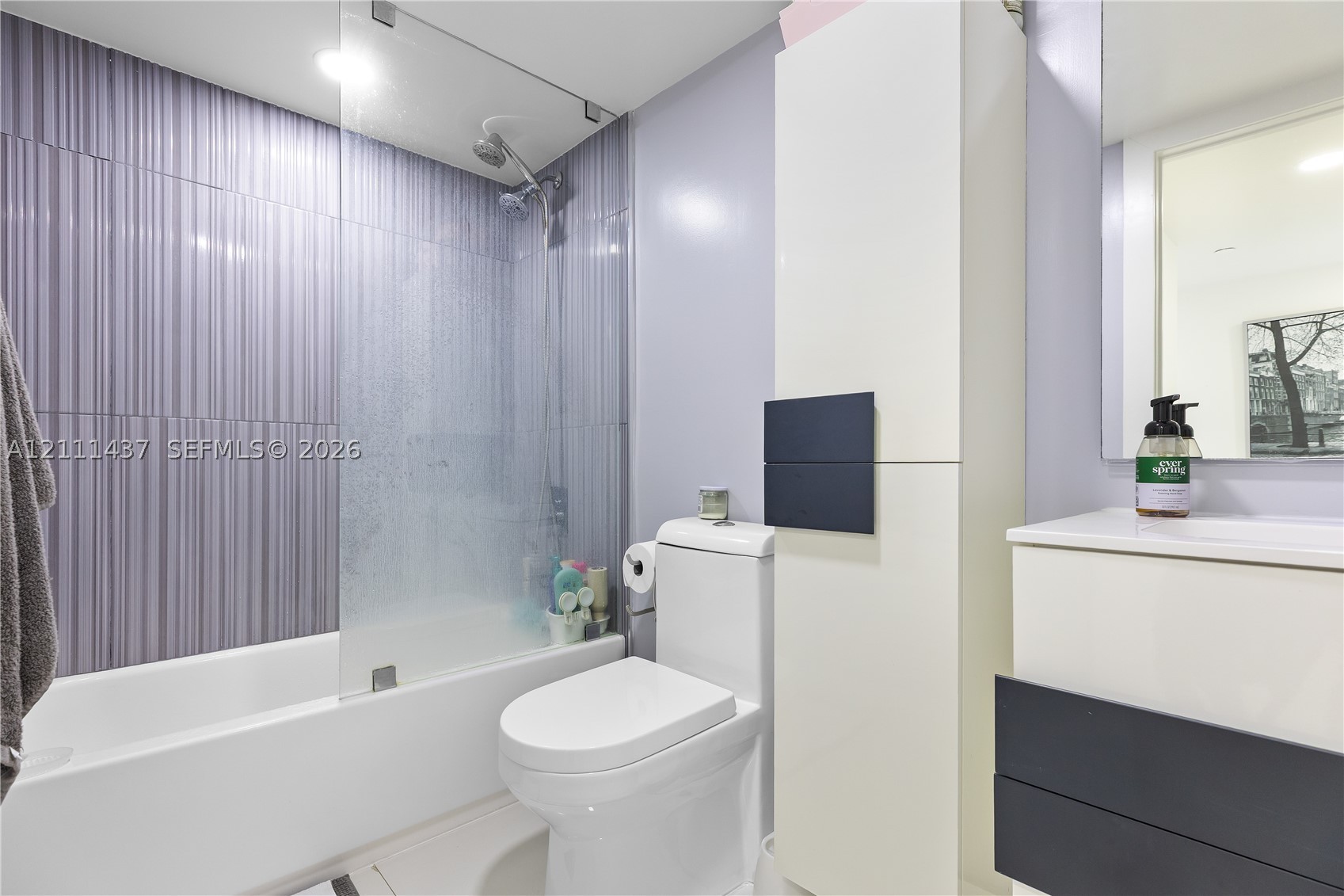 3000 Coral Way #1110 Miami, FL 33145