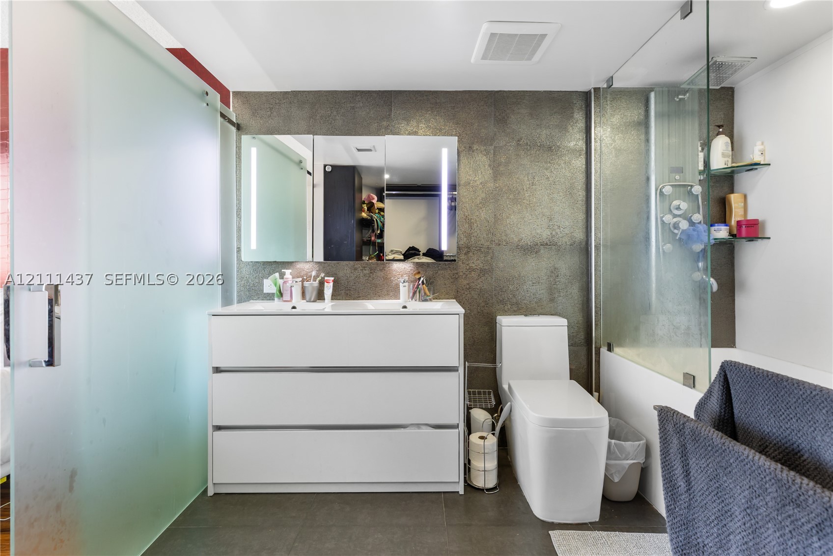 3000 Coral Way #1110 Miami, FL 33145
