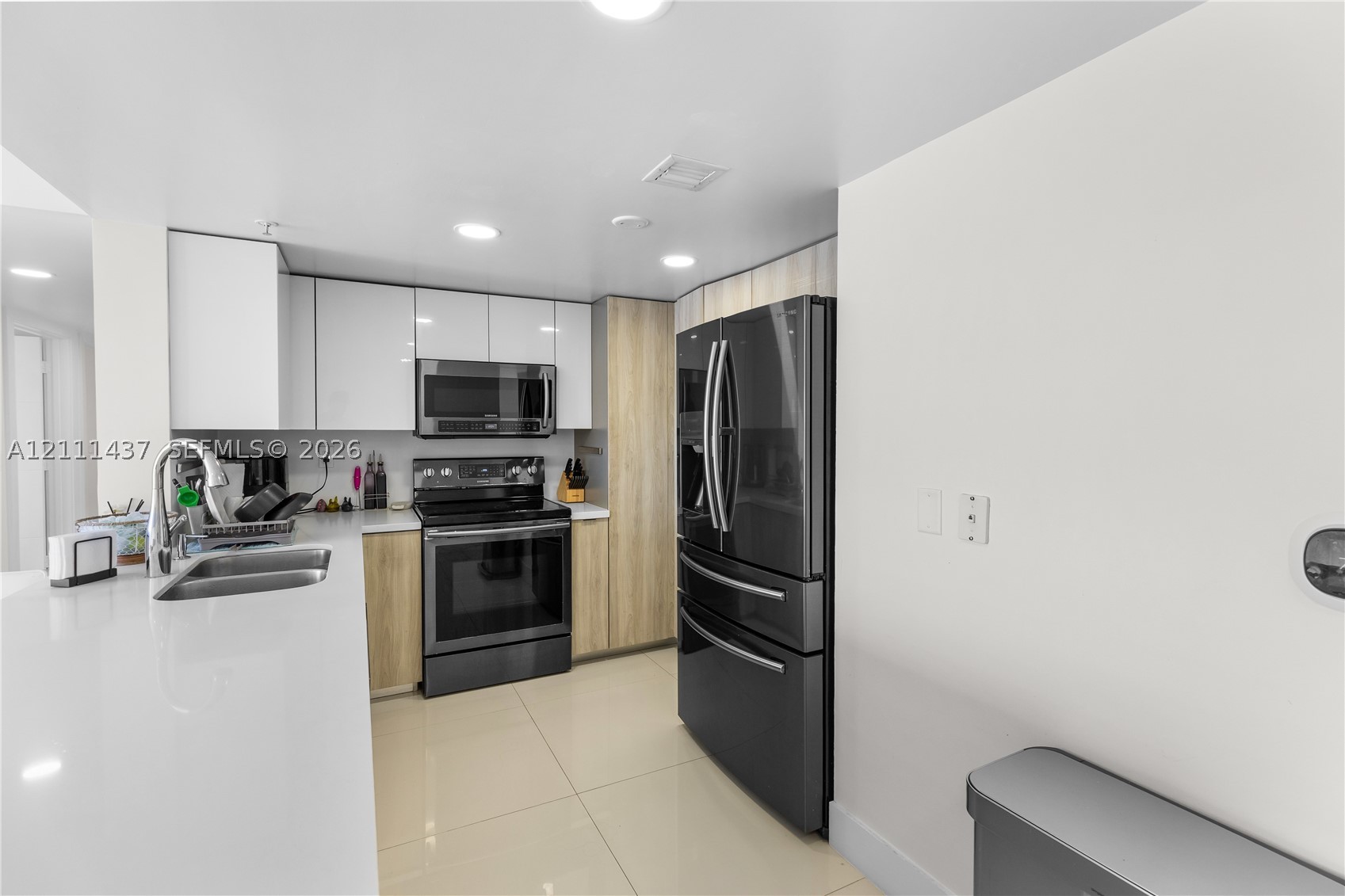 3000 Coral Way #1110 Miami, FL 33145