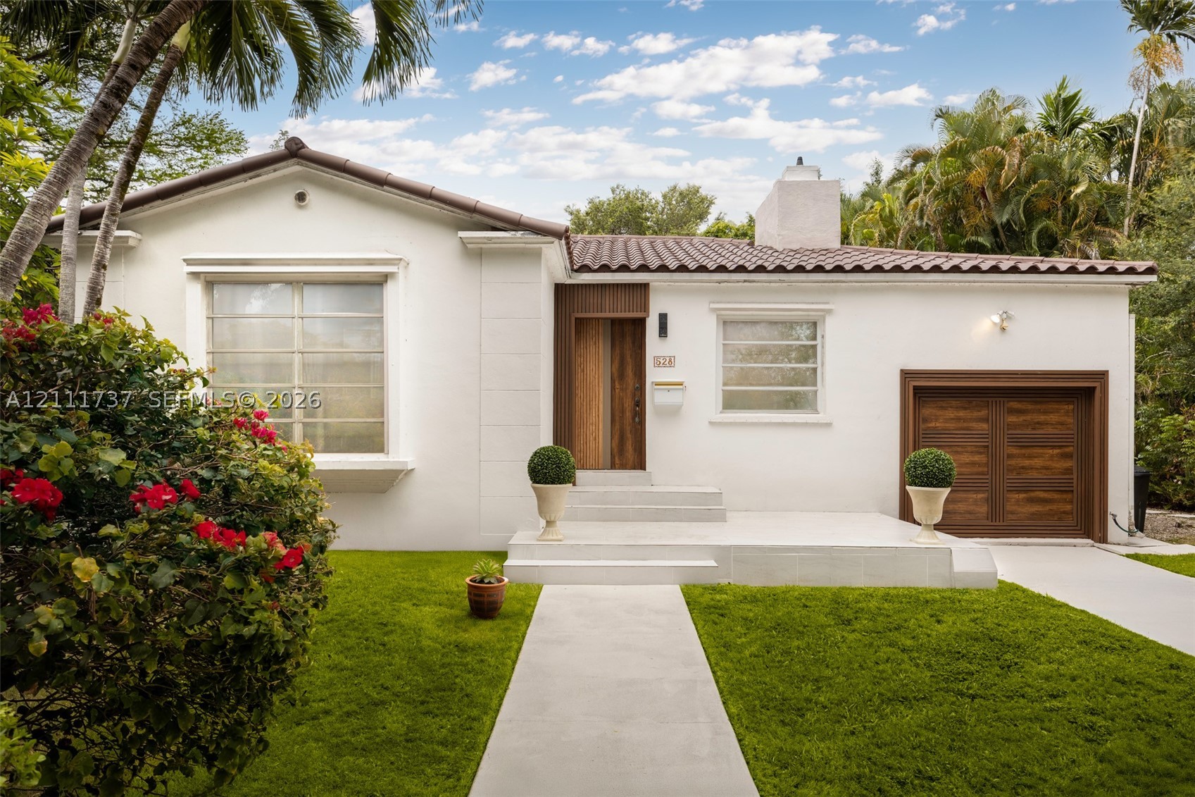 528 Sevilla Ave Coral Gables, FL 33134